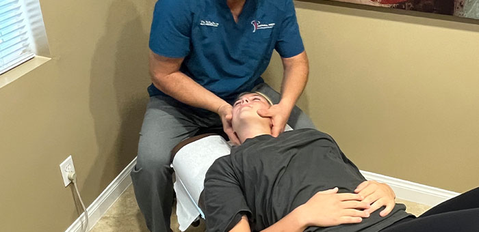 patient receiving diversified technique in La Verne