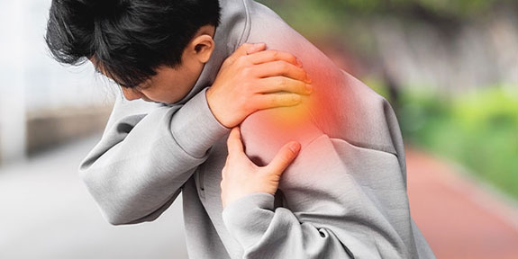 rotator cuff injury Treatment in La Verne
